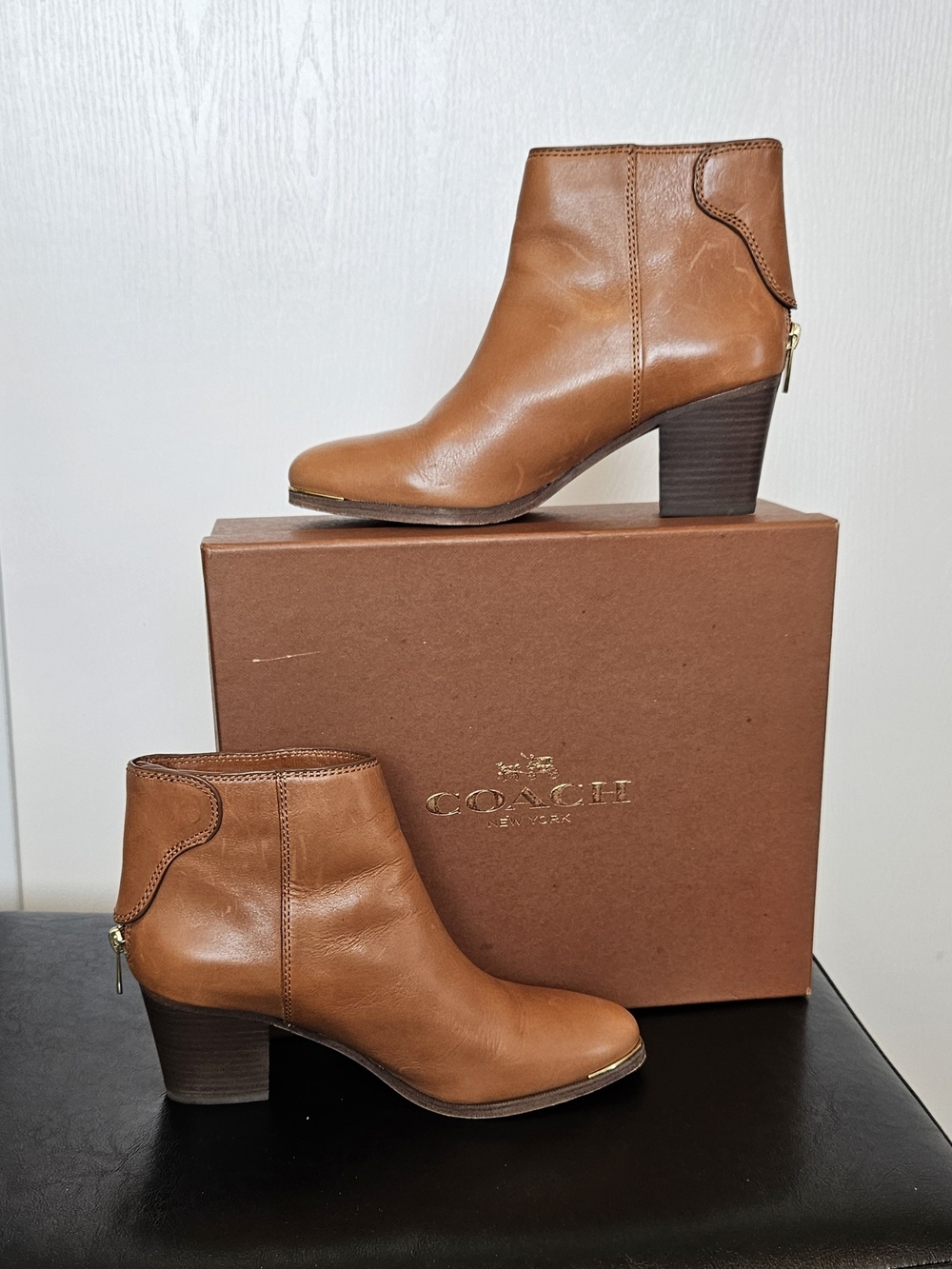 Coach Waldorf Cinnamon Tan Calfskin Leather Chunky Heel Ankle Booties sz 7